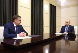Владимир Владимирович Путин встретился с Алексеем Геннадьевичем Дюминым.